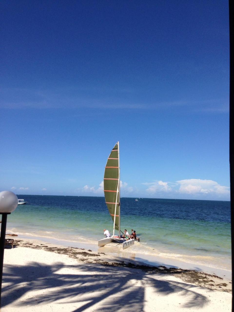 Kenya Bay Beach Hotel Bamburi Ngoại thất bức ảnh