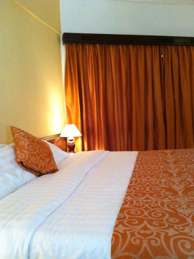 Kenya Bay Beach Hotel Bamburi Ngoại thất bức ảnh